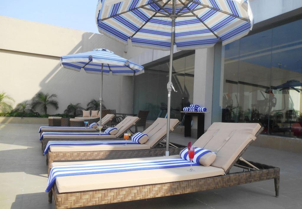 Country Inn & Suites By Radisson, Meerut Ngoại thất bức ảnh