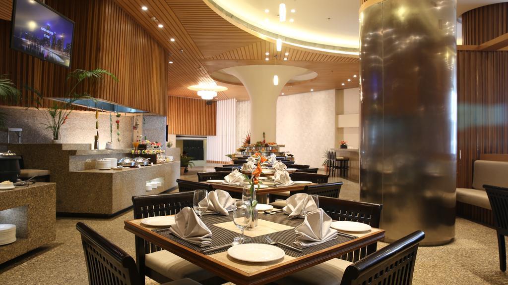 Country Inn & Suites By Radisson, Meerut Ngoại thất bức ảnh