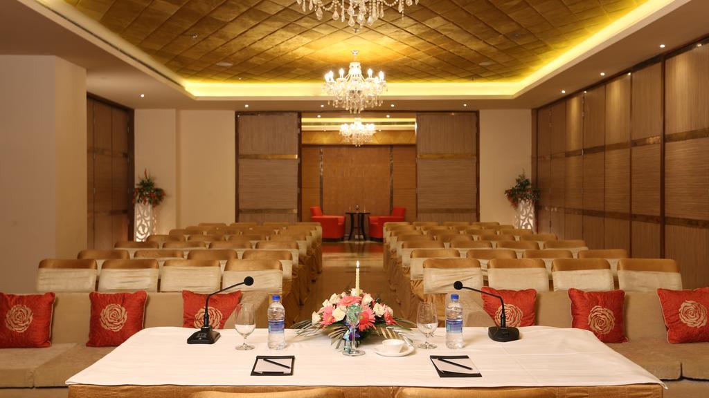 Country Inn & Suites By Radisson, Meerut Ngoại thất bức ảnh