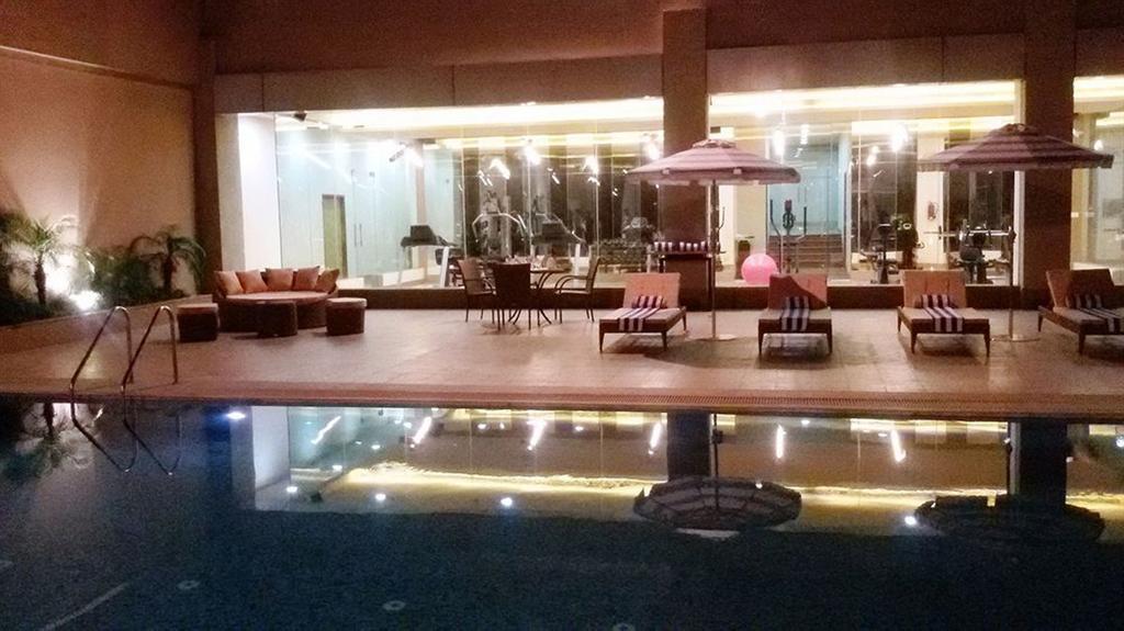 Country Inn & Suites By Radisson, Meerut Ngoại thất bức ảnh