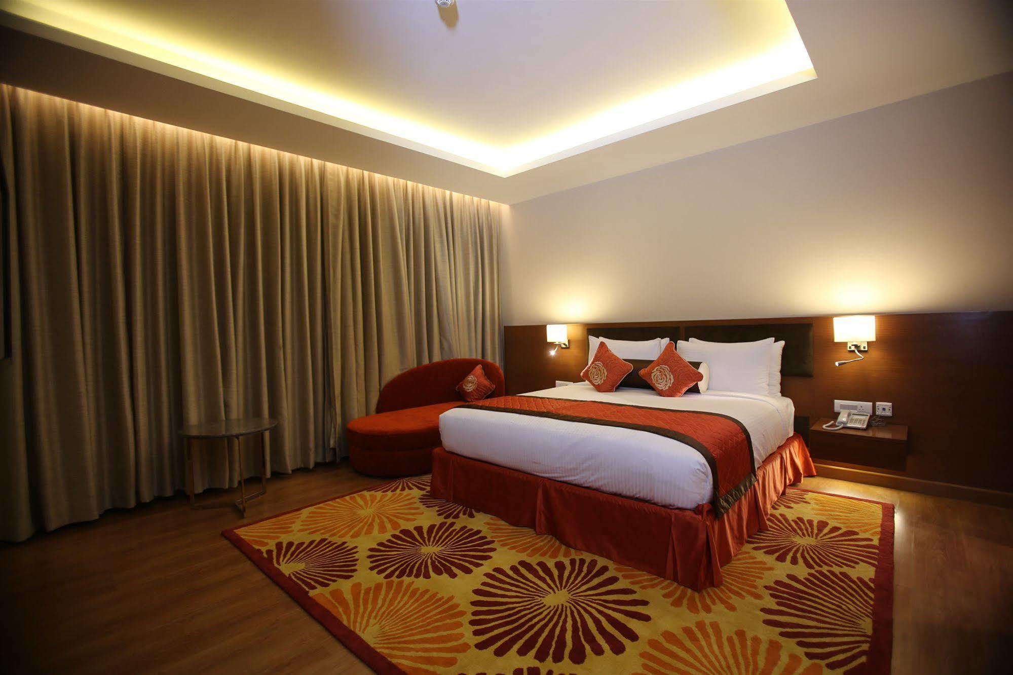 Country Inn & Suites By Radisson, Meerut Ngoại thất bức ảnh