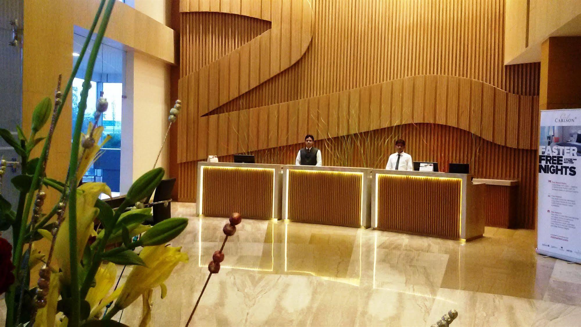 Country Inn & Suites By Radisson, Meerut Ngoại thất bức ảnh
