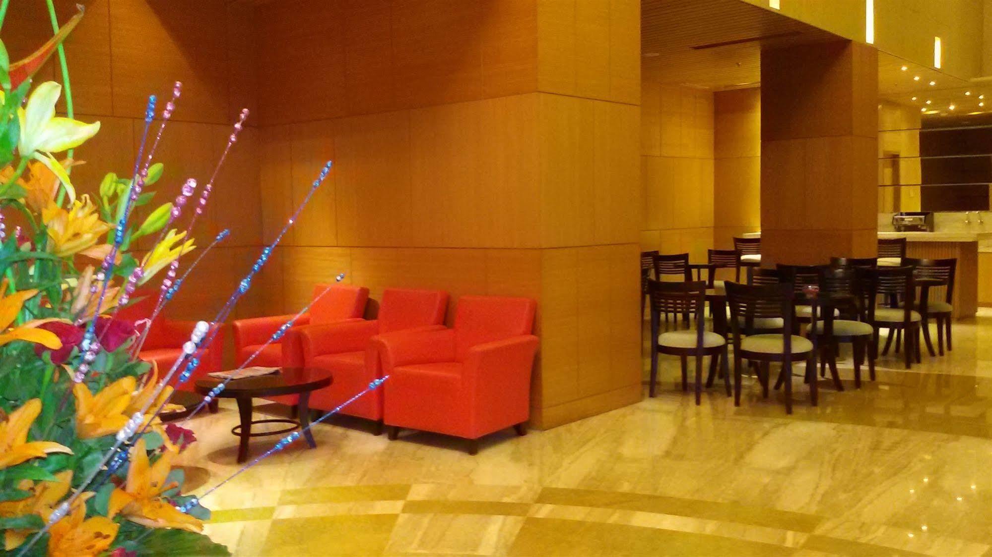 Country Inn & Suites By Radisson, Meerut Ngoại thất bức ảnh